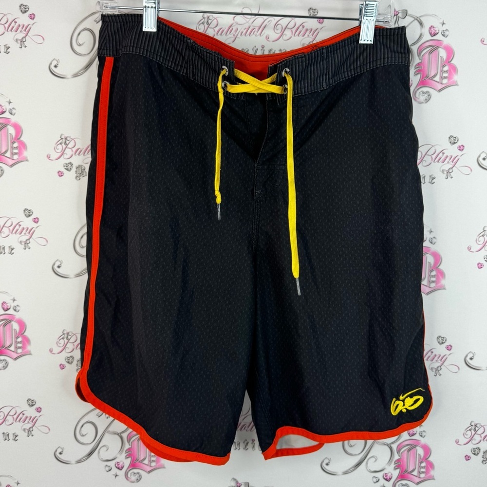 Nike 6.0 shorts pocket mesh style lace tie up Black and Red Men's Swim Shorts